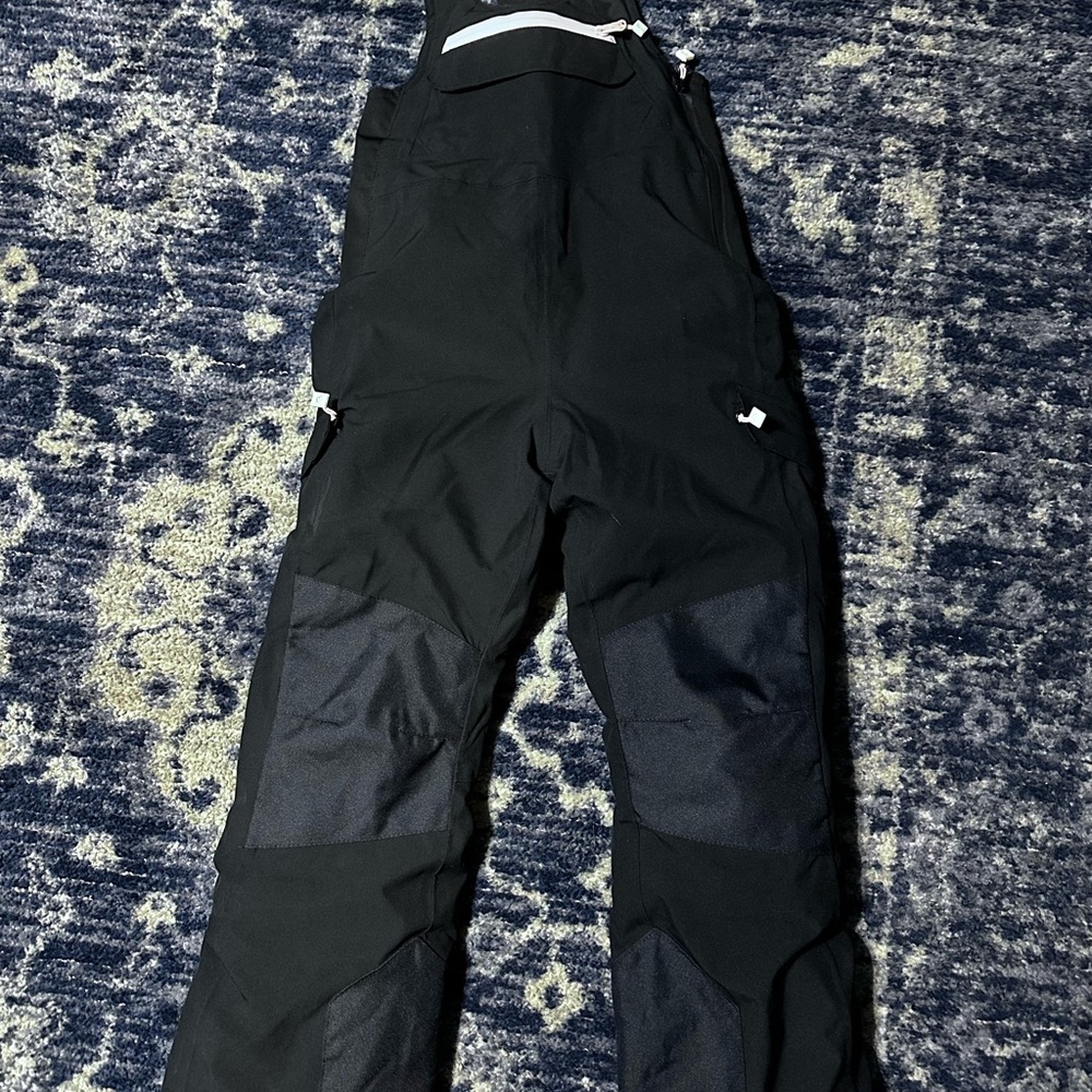 Kids snow coveralls size 7/8 NWOT